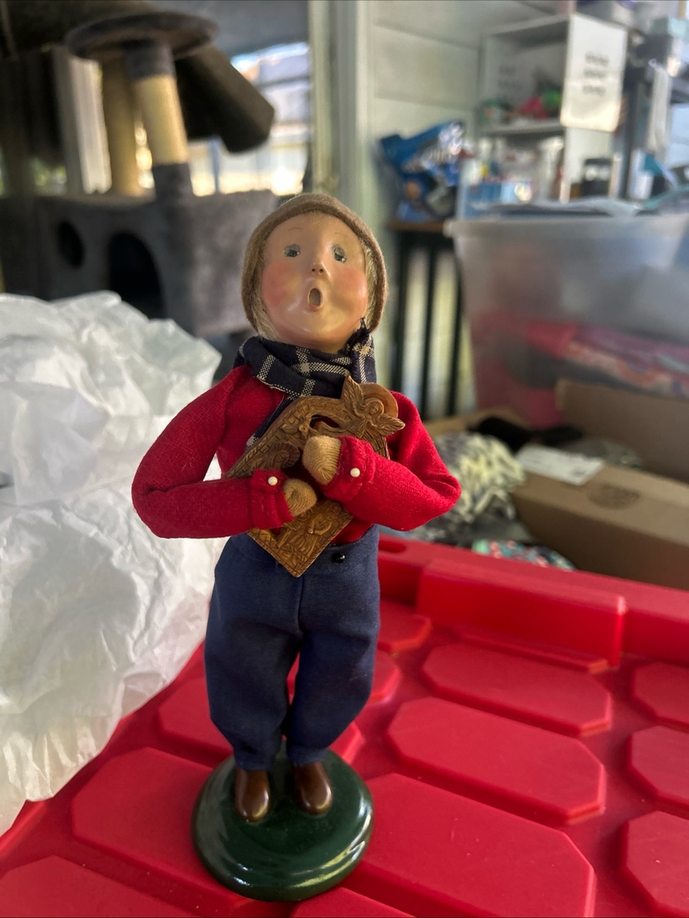 Byers choice Red and Blue Caroler Figurine